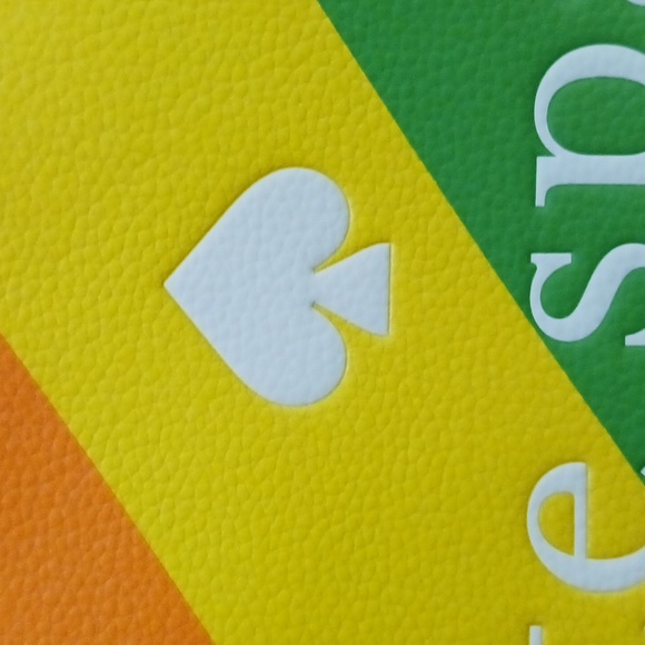 ๐ Kate Spade ๐ณ๏ธโ๐PRIDE๐ณ๏ธโ๐  Large Zip Pouch - Picture 3 of 8